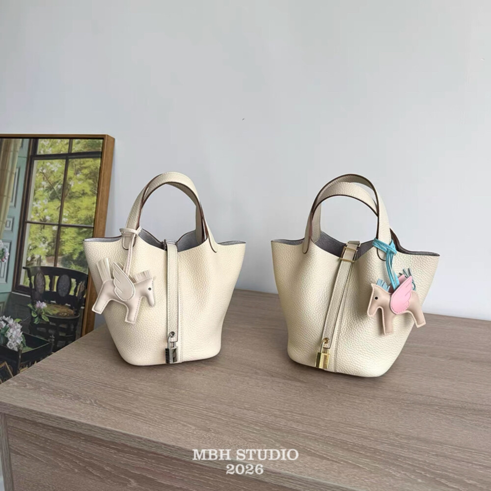 MBH White Leather Bucket Bag with Lock Casual Top Layer Cowhide Handbag