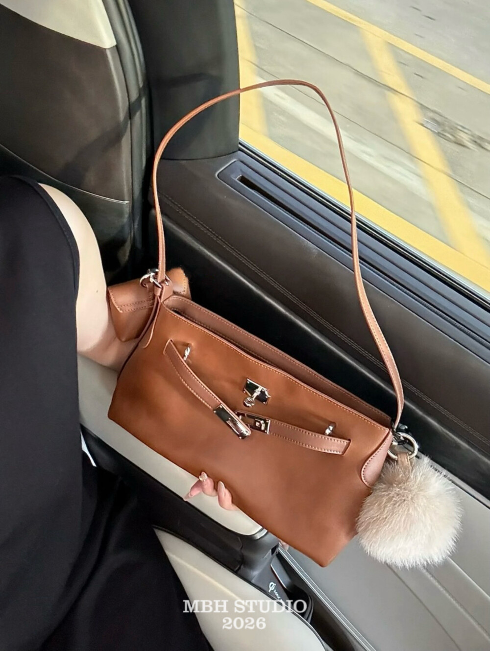 MBH Gradient Envelope Shoulder Bag with Earphone Case for Women - Image 2