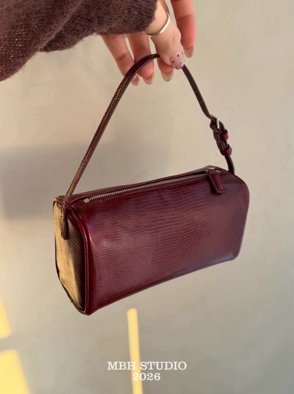 2026 New Top-Grain Leather Lizard-Texture Pencil Case Bag Elegant Crossbody Handbag with Shoulder Strap - Image 2