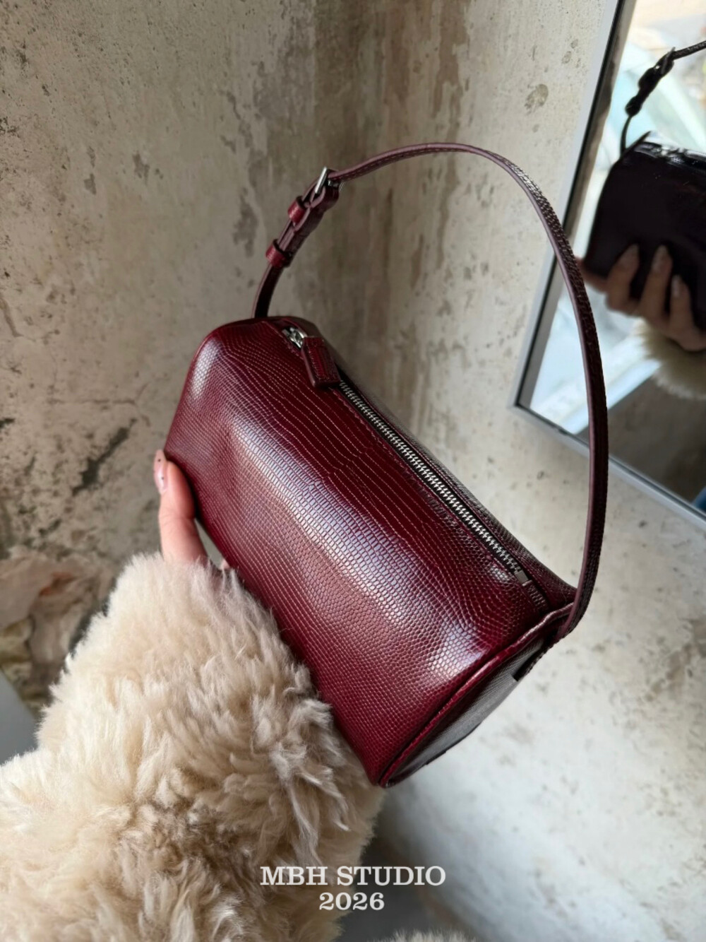 2026 New Top-Grain Leather Lizard-Texture Pencil Case Bag Elegant Crossbody Handbag with Shoulder Strap - Image 4