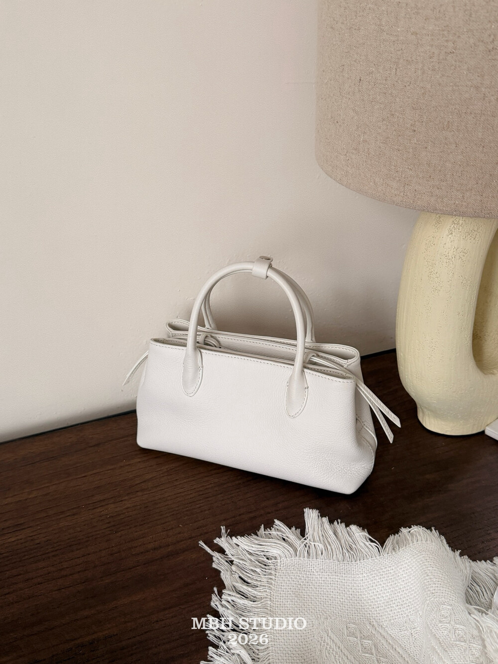 MBH Multi-Compartment Tote Bag Minimalist Versatile Handbag - Image 4